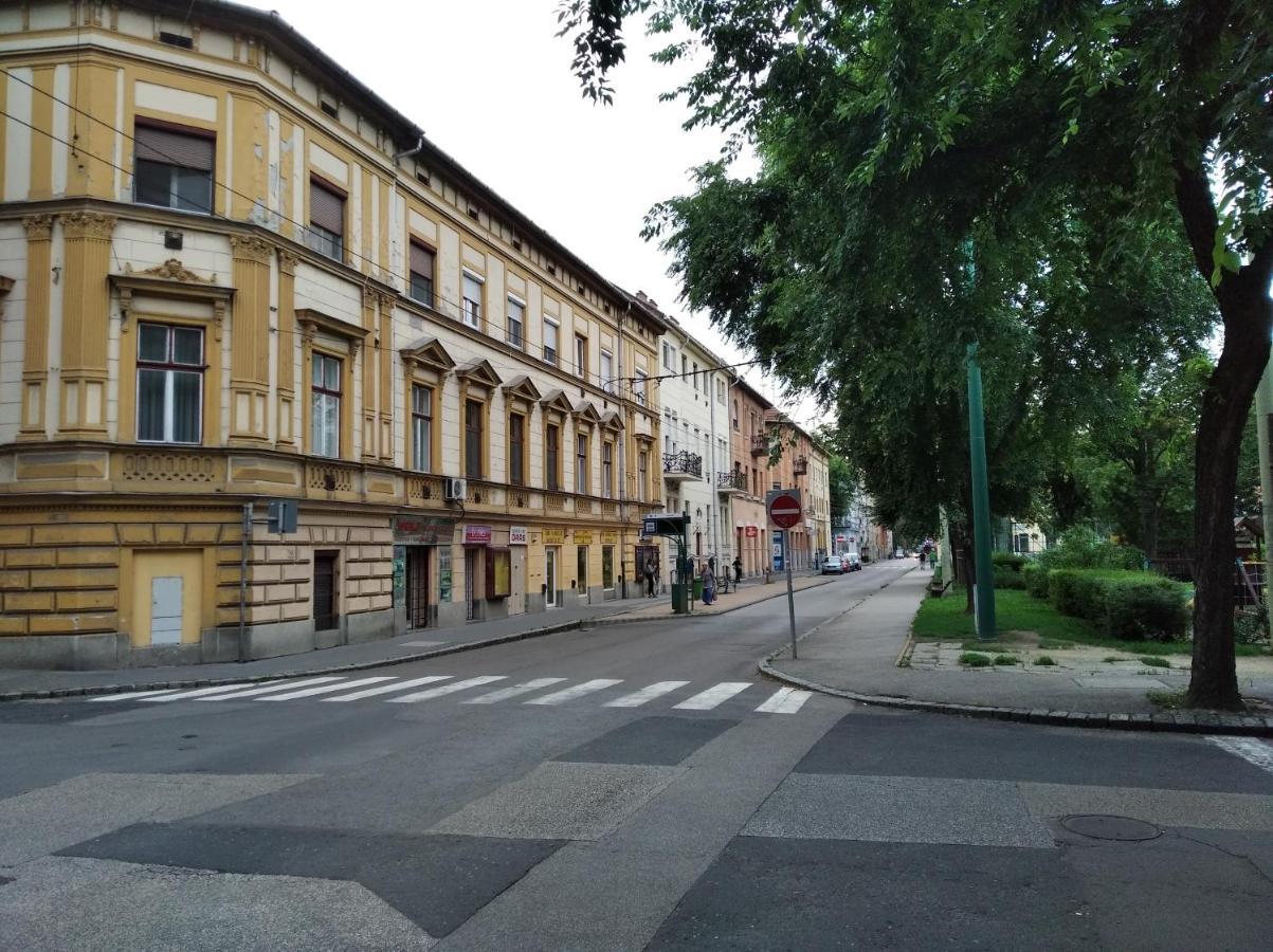 Sarahome2 Szeged Bagian luar foto