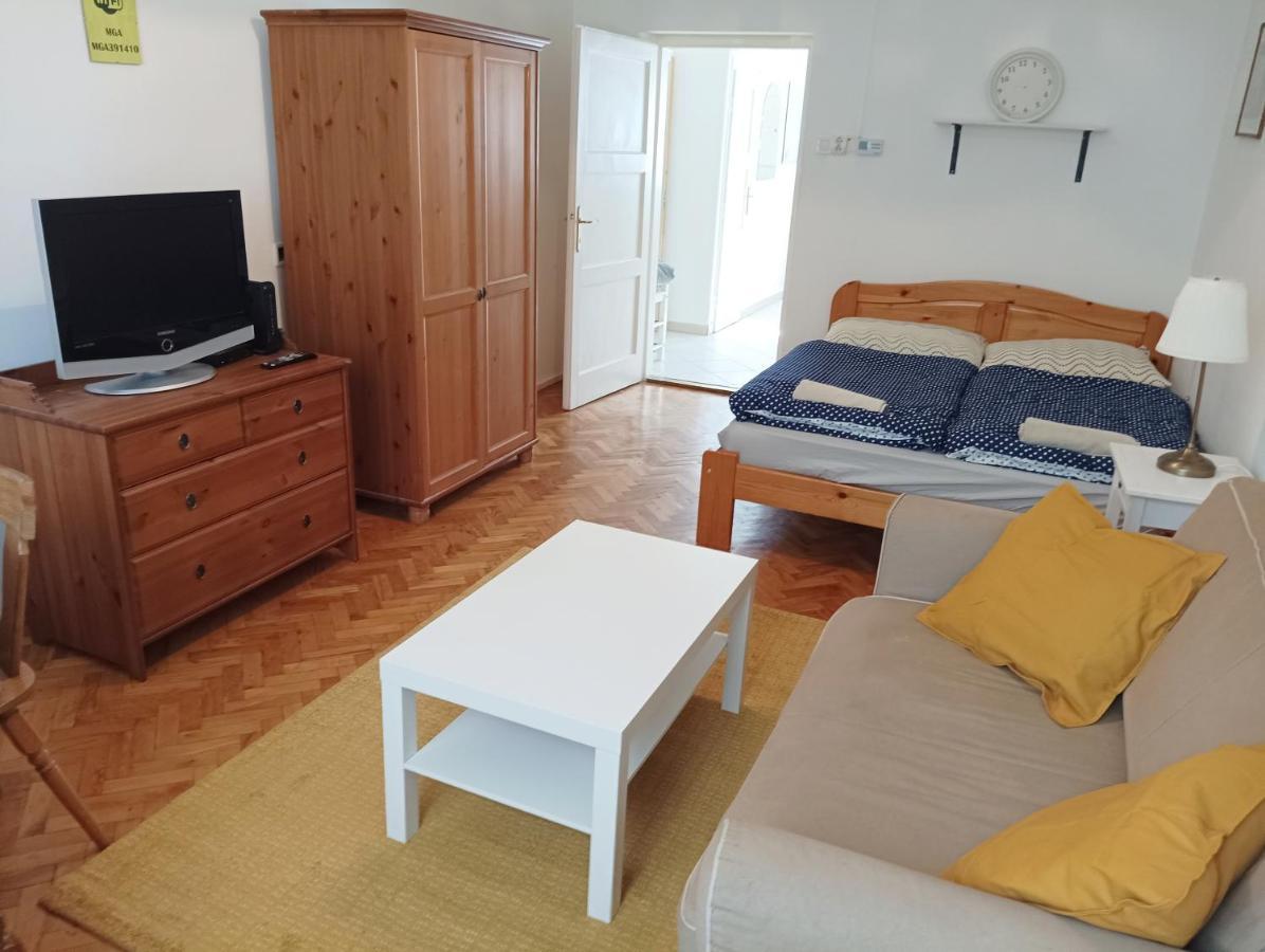 Sarahome2 Szeged Bagian luar foto